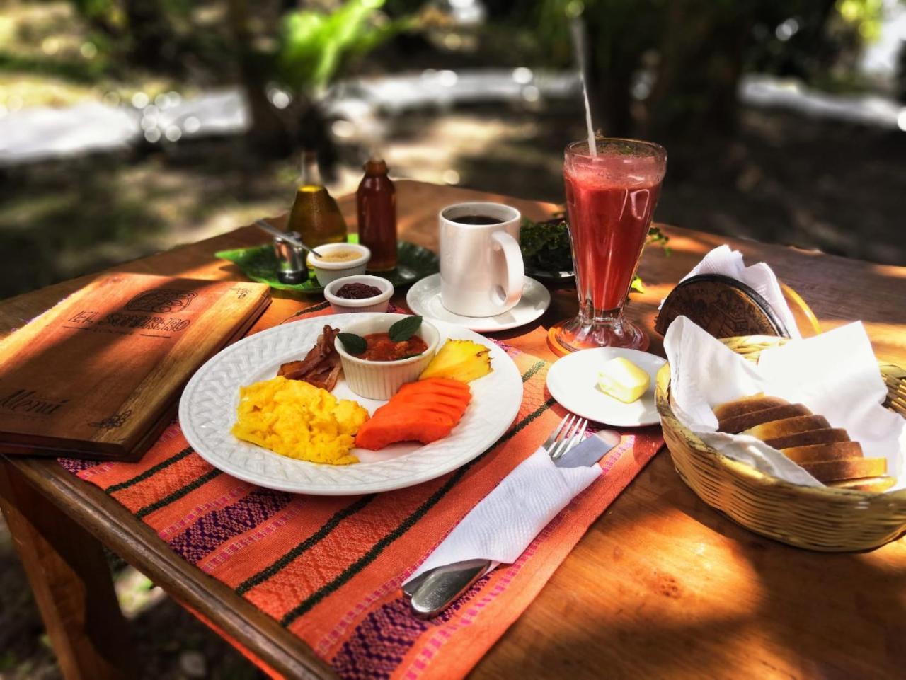 Ecolodge El Sombrero Laguna Yaxha Zewnętrze zdjęcie